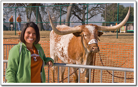 [Jennie with Bevo]